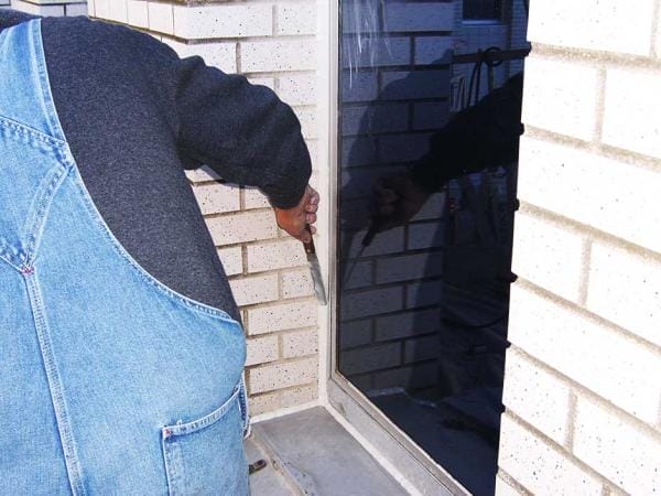 caulkwindow3
